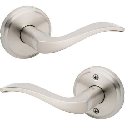 Kwikset Sedona Maniglia per porta di passaggio interno, per porte di armadi e corridoi, maniglia reversibile senza blocco, in nichel satinato, con protezione Microban Kwikset Sedona Maniglia per porta di passaggio interno, per porte di armadi e corridoi, maniglia reversibile senza blocco, in nichel satinato, con protezione Microban