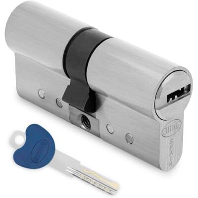 Amig Serratura porta di sicurezza a cilindro Realizzata in Ottone Protezione Antitrapano e Antiurto Cromo Opaco Misura: 90 mm (45-45) Amig Serratura porta di sicurezza a cilindro Realizzata in Ottone Protezione Antitrapano e Antiurto Cromo Opaco Misura: 90 mm (45-45)