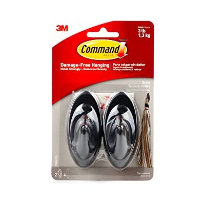 Command Ganci per terrazza in ardesia, confezione da 2, 4 strisce adesive medie, per appendere senza danni, portata fino a 1,3 kg Command Ganci per terrazza in ardesia, confezione da 2, 4 strisce adesive medie, per appendere senza danni, portata fino a 1,3 kg