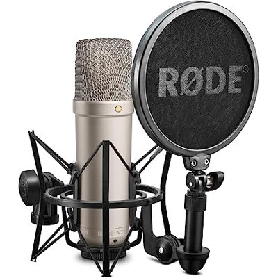 RØDE NT1A Microfono a Condensatore Cardioide a Grande Diaframma con Supporto Antivibrazione, Filtro Antipop e Cavo XLR per Produzione Musicale, Registrazione Vocale, Streaming e Podcasting RØDE NT1A Microfono a Condensatore Cardioide a Grande Diaframma con Supporto Antivibrazione, Filtro Antipop e Cavo XLR per Produzione Musicale, Registrazione Vocale, Streaming e Podcasting