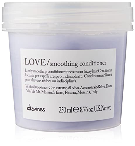 Davines LOVE Smoothing Conditioner Balsamo lisciante per capelli indisciplinati 250ml New Formula 2022