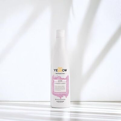 ALFAPARF MILANO Balsamo Liss Giallo 500ml per Capelli Crespi e Secco ALFAPARF MILANO Balsamo Liss Giallo 500ml per Capelli Crespi e Secco