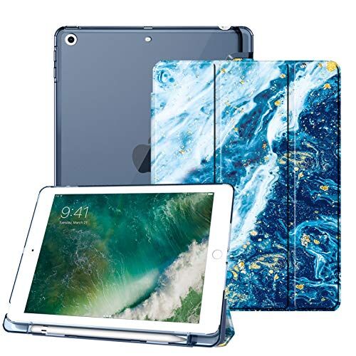FINTIE Custodia con Pencil Holder per iPad 9.7'' 2018 2017 Sottile Leggero Semi-Trasparente Cover con Auto Sveglia/Sonno Funzione per iPad 9,7 Pollici 2018 2017, Oceano Blu