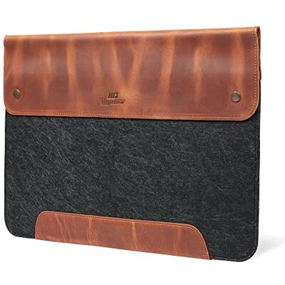 MegaGear Custodia in Vera Pelle Compatibile con MacBook Pro 16 e MacBook Air 15.3 (M5, M4, M3, M2, M1, 2020-2026) Marrone Chiaro MegaGear Custodia in Vera Pelle Compatibile con MacBook Pro 16 e MacBook Air 15.3 (M5, M4, M3, M2, M1, 2020-2026) Marrone Chiaro
