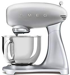 SMEG , Impastatrice Planetaria , 10 Velocità, Smooth Start, Ciotola da 4,8 L, Sicurezza Blocco Motore, Frusta Filo, Frusta Piatta, Gancio e Coperchio Versatore in Dotazione, 800W, Silver