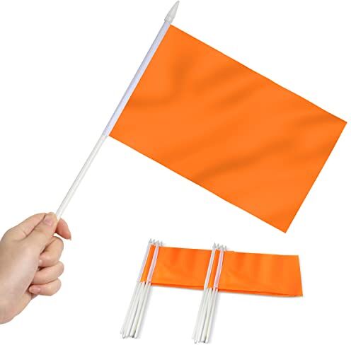 Anley Orange Mini Flag 12 Pack Banderas de mano pequeñas en miniatura de color naranja sólido en blanco en palo-Resistente a la decoloración-5x8 pulgadas con poste sólido y parte superior de lanza