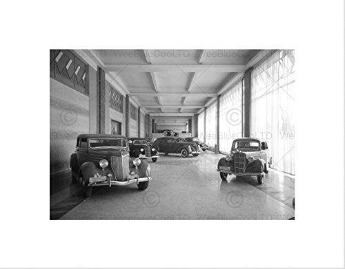Wee Blue Coo Vintage Transport Car Showroom Lusitana Ford Stampa artistica da parete