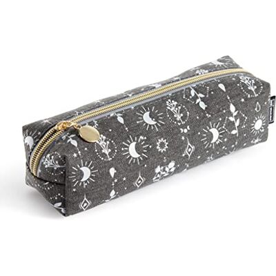 Miquelrius Astuccio rettangolare con capacità di circa 50 pezzi di scrittura Compatto, leggero e pratico per portare gli utili di scrittura o i tuoi piccoli oggetti quotidiani. Miquelrius Astuccio rettangolare con capacità di circa 50 pezzi di scrittura Compatto, leggero e pratico per portare gli utili di scrittura o i tuoi piccoli oggetti quotidiani.
