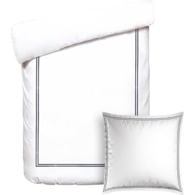 Pure Parure da letto 2 pezzi, copripiumino 140 x 200 cm e federa 63 x 63 cm, 100% raso di cotone, 80 fili/cm², 120 GSM, certificato Oeko-TEX, Silhouette, blu scuro, bianco Pure Parure da letto 2 pezzi, copripiumino 140 x 200 cm e federa 63 x 63 cm, 100% raso di cotone, 80 fili/cm², 120 GSM, certificato Oeko-TEX, Silhouette, blu scuro, bianco