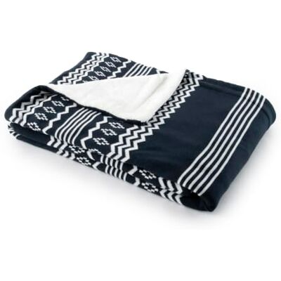 Tommy Hilfiger Plaid, blu navy, parte anteriore in maglia, cotone e poliestere, maglia con motivo jacquard, parte posteriore in sherpa ultra-morbida, caldo e avvolgente, 130x170 cm Tommy Hilfiger Plaid, blu navy, parte anteriore in maglia, cotone e poliestere, maglia con motivo jacquard, parte posteriore in sherpa ultra-morbida, caldo e avvolgente, 130x170 cm