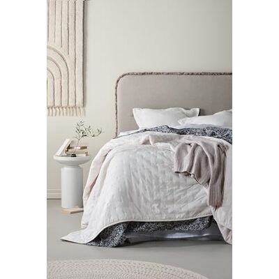 Jotex Copriletto Calm Oeko Tex® Standard 100 certificato copriletto copriletto in poliestere di alta qualità, bianco, 180 x 260 cm Jotex Copriletto Calm Oeko Tex® Standard 100 certificato copriletto copriletto in poliestere di alta qualità, bianco, 180 x 260 cm