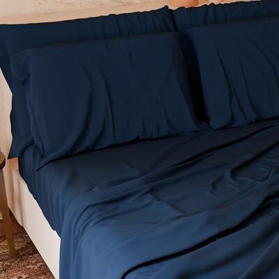 PETTI Artigiani Italiani Set Lenzuola Matrimoniali Maxi 4 Pezzi, Morbide e Traspiranti, Completo Letto con Lenzuolo Sopra, Lenzuolo Sotto con Angoli Elasticizzati e 2 Federe Lenzuola Blu Marino PETTI Artigiani Italiani Set Lenzuola Matrimoniali Maxi 4 Pezzi, Morbide e Traspiranti, Completo Letto con Lenzuolo Sopra, Lenzuolo Sotto con Angoli Elasticizzati e 2 Federe Lenzuola Blu Marino