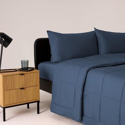 Bassetti Trapunta Singola, Blu, Tessuto 100% Cotone E Imbottitura 100% Poliestere, 170X260 cm, Morbida Calda E Traspirante, Ideale Per Stagioni Autunno, Inverno E Primavera, Piumone E Piumino Bassetti Trapunta Singola, Blu, Tessuto 100% Cotone E Imbottitura 100% Poliestere, 170X260 cm, Morbida Calda E Traspirante, Ideale Per Stagioni Autunno, Inverno E Primavera, Piumone E Piumino