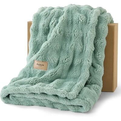 Bedsure Coperta Morbido Polare Bolla Plaid, Verde, 150x200 cm Regali Per Donne Coperta Calda Decorativa, Plaid Caldo per Divano e Letto, Coperta Morbida per Soggiorno, Camera e Casa Bedsure Coperta Morbido Polare Bolla Plaid, Verde, 150x200 cm Regali Per Donne Coperta Calda Decorativa, Plaid Caldo per Divano e Letto, Coperta Morbida per Soggiorno, Camera e Casa