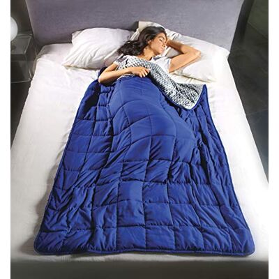Kanguru Coperta gravitazionale Calmya 8,5 – usa il peso per facilitare il sonno ed il rilassamento. Pesante 8,5kg – 180x120cm, x uso individuale, con sfere di vetro anallergiche, grigio/blu Kanguru Coperta gravitazionale Calmya 8,5 – usa il peso per facilitare il sonno ed il rilassamento. Pesante 8,5kg – 180x120cm, x uso individuale, con sfere di vetro anallergiche, grigio/blu