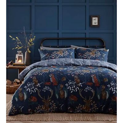 furn. Set copripiumino reversibile ispirato alla natura con stampa animalier, in morbido policotone, lavabile in lavatrice (blu navy, matrimoniale) furn. Set copripiumino reversibile ispirato alla natura con stampa animalier, in morbido policotone, lavabile in lavatrice (blu navy, matrimoniale)