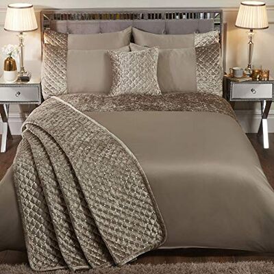 Emma Barclay Glamour Copriletto in visone, tessuto marrone, letto king size Emma Barclay Glamour Copriletto in visone, tessuto marrone, letto king size