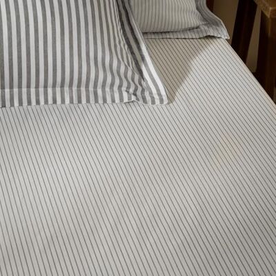 Yard Hebden Sottile Striscia Lenzuolo Aderente – Ultra Morbido 100% Cotone Lenzuolo A Righe (Grigio – Super King – 180x200x32cm) Yard Hebden Sottile Striscia Lenzuolo Aderente – Ultra Morbido 100% Cotone Lenzuolo A Righe (Grigio – Super King – 180x200x32cm)