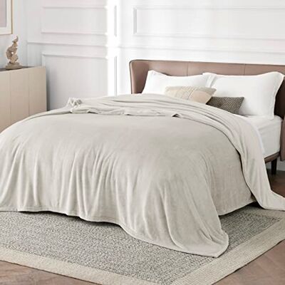 Bedsure Plaid Divano Coperta Pile Flanella, 220 x 240 cm, Beige Leggera e traspirante, coperta in flanella spessa e morbida, per casa e regalo, tutto l'anno, per uomo e donna Bedsure Plaid Divano Coperta Pile Flanella, 220 x 240 cm, Beige Leggera e traspirante, coperta in flanella spessa e morbida, per casa e regalo, tutto l'anno, per uomo e donna