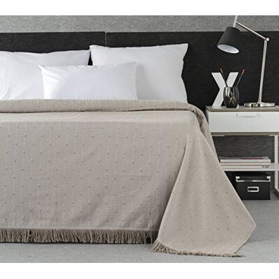 Estoralis Kenia Trapunta Divano Multiuso, Copriletto, Coperta Foulard, Plaid Letto, Copridivano, Pratico e Morbido Confortevole. Poliestere Cotone. (230 x 260 cm. Colore Beige) Estoralis Kenia Trapunta Divano Multiuso, Copriletto, Coperta Foulard, Plaid Letto, Copridivano, Pratico e Morbido Confortevole. Poliestere Cotone. (230 x 260 cm. Colore Beige)