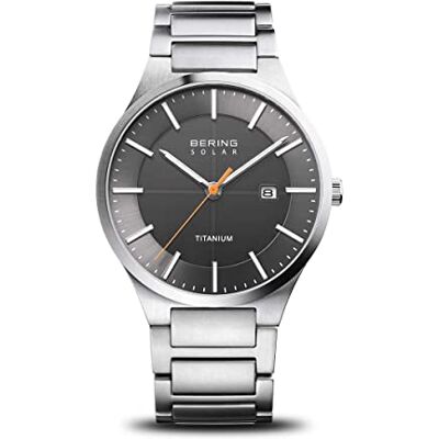 BERING Orologio Analogueico Quarzo Uomo con Cinturino in Titanio BERING Orologio Analogueico Quarzo Uomo con Cinturino in Titanio