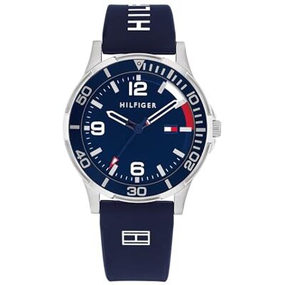 Tommy Hilfiger Orologio Bambino Quadrante Blu, Cinturino in Silicone Blu, Cassa Acciaio 34mm, Lunetta in Alluminio, Quarzo, 5 ATM Tommy Hilfiger Orologio Bambino Quadrante Blu, Cinturino in Silicone Blu, Cassa Acciaio 34mm, Lunetta in Alluminio, Quarzo, 5 ATM