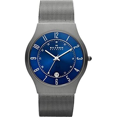 Skagen Orologio Sundby in titanio per uomo, Movimento al quarzo a tre lancette con cinturino in acciaio o in pelle, 37 mm, Grigio e blu Skagen Orologio Sundby in titanio per uomo, Movimento al quarzo a tre lancette con cinturino in acciaio o in pelle, 37 mm, Grigio e blu