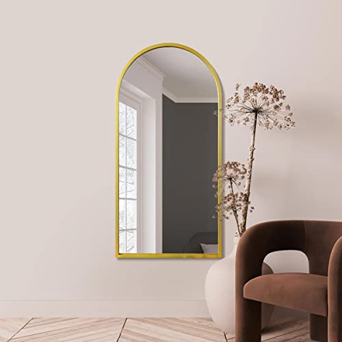 MirrorOutlet The Arcus Specchio da parete con cornice dorata moderna a figura intera, inclinato, 140 x 70 cm, con retro nero adatto a tutte le stagioni