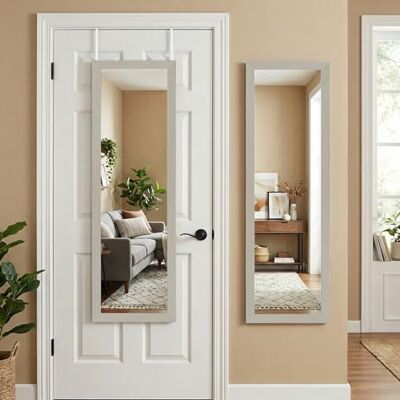 Americanflat Specchio per porta da appendere, 38 x 130 cm, in vetro infrangibile con staffa in metallo per appendere il bagno, la camera da letto, telaio in MDF, colore legno chiaro Americanflat Specchio per porta da appendere, 38 x 130 cm, in vetro infrangibile con staffa in metallo per appendere il bagno, la camera da letto, telaio in MDF, colore legno chiaro