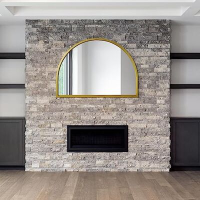 MirrorOutlet Specchio da parete moderno ad arco in metallo dorato ad arco, 125 x 90 cm, adatto per camera da letto, soggiorno, spogliatoio e spazi abitativi. MirrorOutlet Specchio da parete moderno ad arco in metallo dorato ad arco, 125 x 90 cm, adatto per camera da letto, soggiorno, spogliatoio e spazi abitativi.