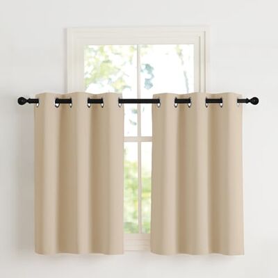 NICETOWN Tende Corte per Finestre Cucina Termiche Tenda Oscurante da Interno Cameretta Bambino con Anelli Decorazione per la Casa 2 Pannelli 107x90 CM Beige NICETOWN Tende Corte per Finestre Cucina Termiche Tenda Oscurante da Interno Cameretta Bambino con Anelli Decorazione per la Casa 2 Pannelli 107x90 CM Beige