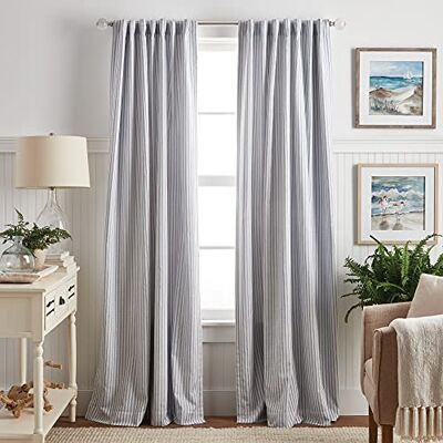 Martha Stewart Ticking Coppia di tende oscuranti a righe, 241,3 cm, bianco/indaco Martha Stewart Ticking Coppia di tende oscuranti a righe, 241,3 cm, bianco/indaco