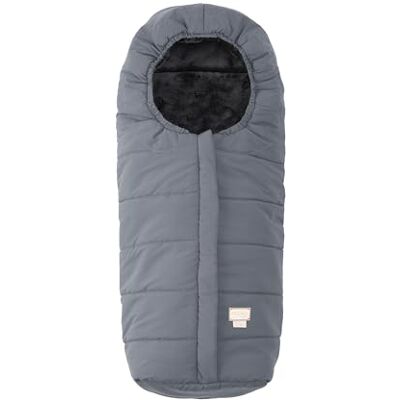 Nuvita 9905 Junior One Sacco Universale per Seggiolini Auto Perfetto per Bambini da 6 a 36 Mesi (100 cm) Protezione Fino a -10°C anti pioggia e anti vento Blu Nuvita 9905 Junior One Sacco Universale per Seggiolini Auto Perfetto per Bambini da 6 a 36 Mesi (100 cm) Protezione Fino a -10°C anti pioggia e anti vento Blu