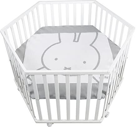 roba Box per Bambini miffy + Materasso, Esagonale, Ruote con Freni, Coniglietto, Base Regolabile in Altezza, da 0 a 24 Mesi, Legno Laccato Bianco