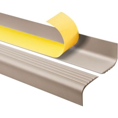 Garmin Profilo per Gradini 52x40 mm Antiscivolo Beige, 130 cm Coprigradino autoadesivo in PVC, protegge i bordi dall'usura, per corridoi e scale, facile da pulire Garmin Profilo per Gradini 52x40 mm Antiscivolo Beige, 130 cm Coprigradino autoadesivo in PVC, protegge i bordi dall'usura, per corridoi e scale, facile da pulire