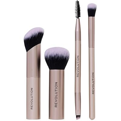 Revolution Beauty London Revolution On The Glow Travel Brush Set, Set 4 pennelli viso da viaggio, setole sintetiche per scolpire & sfumare, vegano Revolution Beauty London Revolution On The Glow Travel Brush Set, Set 4 pennelli viso da viaggio, setole sintetiche per scolpire & sfumare, vegano
