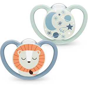 NUK Space Night Tetine per neonati, 18-36 mesi, ciucci fosforescenti con prese d'aria extra larghe per pelli sensibili, in silicone senza BPA, leone, confezione da 2 NUK Space Night Tetine per neonati, 18-36 mesi, ciucci fosforescenti con prese d'aria extra larghe per pelli sensibili, in silicone senza BPA, leone, confezione da 2