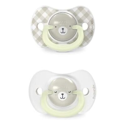 Suavinex , Pack de 2 Chupetes que Brillan en la Oscuridad, Bebés 6/18 Meses, para Dormir, con Anilla Fluorescente y Tetina Fisiológica SX Pro de Silicona, Plana y Flexible, Beige Suavinex , Pack de 2 Chupetes que Brillan en la Oscuridad, Bebés 6/18 Meses, para Dormir, con Anilla Fluorescente y Tetina Fisiológica SX Pro de Silicona, Plana y Flexible, Beige