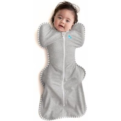 Love To Dream Swaddle UP, taglia media 6–8,5 kg Grigio Vestibilità aderente, favorisce un sonno sano 1,0 Tog per primavera ed estate (20–24°C) Cotone e doppia cerniera Love To Dream Swaddle UP, taglia media 6–8,5 kg Grigio Vestibilità aderente, favorisce un sonno sano 1,0 Tog per primavera ed estate (20–24°C) Cotone e doppia cerniera