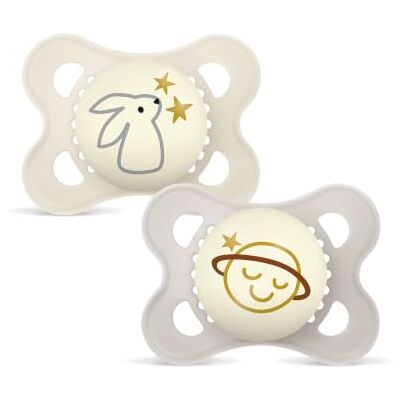 MAM Original Night Succhietto 2-6 Mesi (Set da 2), Ciuccio 2-6 mesi che si illumina al buio con tettarella in caucciù, Kit da 2 accessori neonato con porta ciuccio sterilizzatore, Beige/Neutro MAM Original Night Succhietto 2-6 Mesi (Set da 2), Ciuccio 2-6 mesi che si illumina al buio con tettarella in caucciù, Kit da 2 accessori neonato con porta ciuccio sterilizzatore, Beige/Neutro
