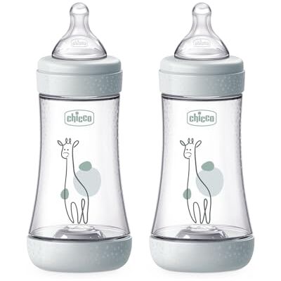 Chicco PERFECT 5, Doppio Biberon Anticolica da 240 ml, Biberon Flusso Medio da 2 Mesi + con Tettarella in Morbido Silicone, Biberon simil seno materno, Biberon anticolica per allattamento misto Chicco PERFECT 5, Doppio Biberon Anticolica da 240 ml, Biberon Flusso Medio da 2 Mesi + con Tettarella in Morbido Silicone, Biberon simil seno materno, Biberon anticolica per allattamento misto