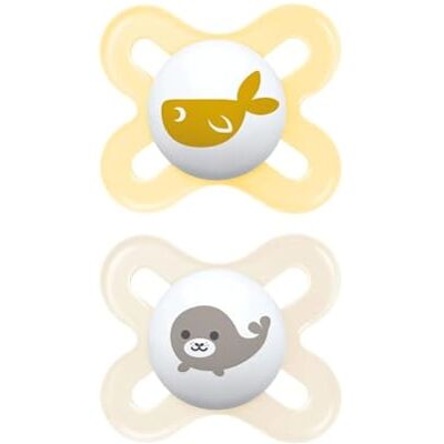 MAM Original Start Succhietto 0-2 Mesi (Set da 2), Ciuccio 0-2 mesi con tettarella ortodontica in caucciù, Kit da 2 accessori neonato con porta ciuccio sterilizzatore, Giallo/Neutro MAM Original Start Succhietto 0-2 Mesi (Set da 2), Ciuccio 0-2 mesi con tettarella ortodontica in caucciù, Kit da 2 accessori neonato con porta ciuccio sterilizzatore, Giallo/Neutro