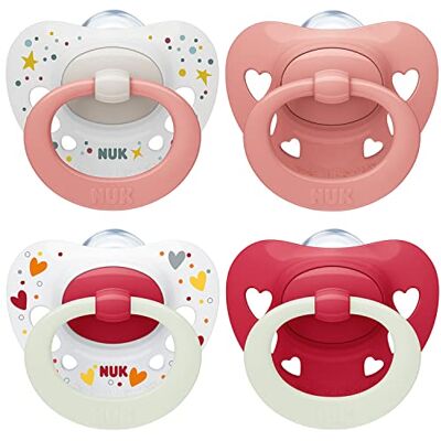 NUK Signature Day & Night ciuccio 0-6 mesi Calma il 95% dei bambini Succhietti a forma di cuore in silicone senza BPA Glow-in-the-dark Cuori 4 pezzi NUK Signature Day & Night ciuccio 0-6 mesi Calma il 95% dei bambini Succhietti a forma di cuore in silicone senza BPA Glow-in-the-dark Cuori 4 pezzi