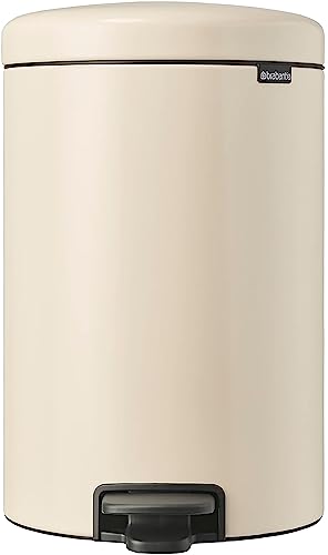 Brabantia NewIcon Pattumiera a Pedale 20L Cestino Media per Cucina Coperchio con Chiusura Soft-Touch Funzionamento Agevole a Pedale Secchio Interno Rimovibile Soft Beige 29 x 38 x 47 cm