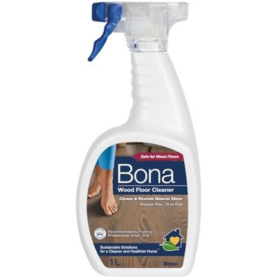 Bona Detergente liquido per pavimenti in legno, per pavimenti in legno verniciato o cerato, flacone spray da 1 litro Bona Detergente liquido per pavimenti in legno, per pavimenti in legno verniciato o cerato, flacone spray da 1 litro