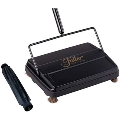 Fuller Brush Spazzatrice elettrostatica per tappeti e pavimenti con rotore in gomma aggiuntivo, percorso di pulizia da 22,9 cm, leggera, ideale per sporco umido e ruvido, funziona su tappeti e Fuller Brush Spazzatrice elettrostatica per tappeti e pavimenti con rotore in gomma aggiuntivo, percorso di pulizia da 22,9 cm, leggera, ideale per sporco umido e ruvido, funziona su tappeti e