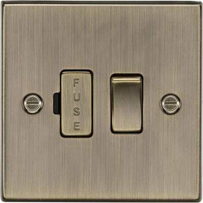 Knightsbridge Interruttore con portafusibile, in ottone anticato con bordi quadrati, 13 A Knightsbridge Interruttore con portafusibile, in ottone anticato con bordi quadrati, 13 A
