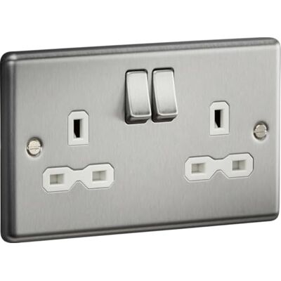 Knightsbridge CLAV9BCW 13A 2G DP Switched Socket con Inserto Bianco-Bordo Arrotondato Spazzolato, Finitura cromata Knightsbridge CLAV9BCW 13A 2G DP Switched Socket con Inserto Bianco-Bordo Arrotondato Spazzolato, Finitura cromata