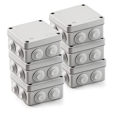 Famatel Scatola di derivazione impermeabile IP55 (3011), senza alogeni, alta resistenza agli urti, viti 1/4 di giro, montaggio semplice, cono metrico, 112 x 112 x 64 cm, grigio Famatel Scatola di derivazione impermeabile IP55 (3011), senza alogeni, alta resistenza agli urti, viti 1/4 di giro, montaggio semplice, cono metrico, 112 x 112 x 64 cm, grigio