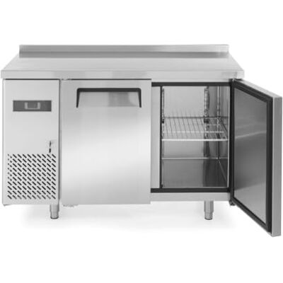 HENDI Tavolo congelatore Arktic 2 porte con 2 ripiani regolabili, -22/-12°C, 220 L, sbrinamento automatico, display digitale, 230V/550W, 1200x600x(H)800 mm, acciaio inox HENDI Tavolo congelatore Arktic 2 porte con 2 ripiani regolabili, -22/-12°C, 220 L, sbrinamento automatico, display digitale, 230V/550W, 1200x600x(H)800 mm, acciaio inox